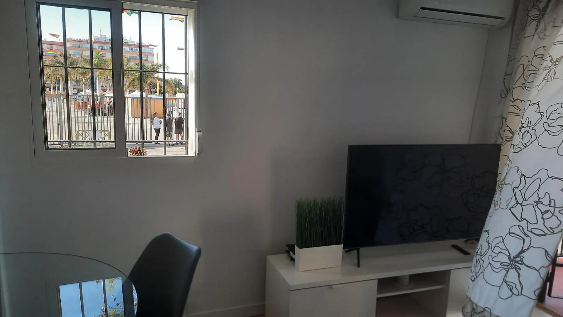 Feel At Home At Tamara Apartment - Two Steps To The Pool Torremolinos 0*,  Spain