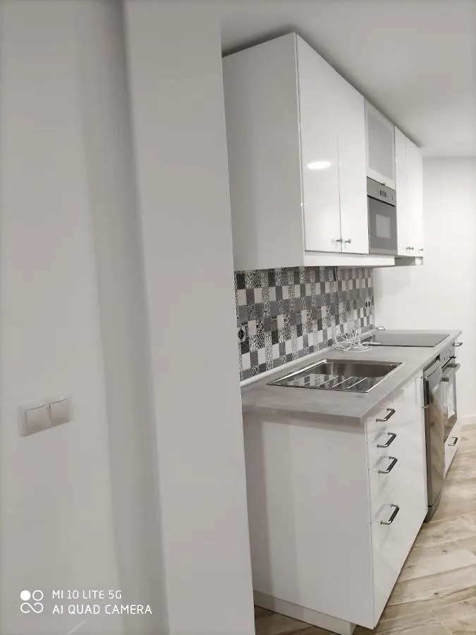 Feel At Home At Tamara Apartment - Two Steps To The Pool توريمولينوس